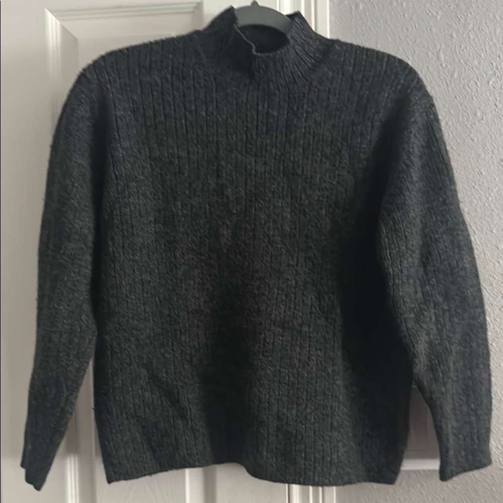 Black Sweater Eddie Bauer L